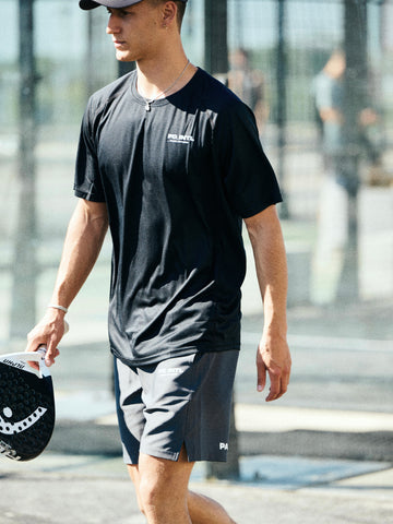 PERFORMANCE ESSENTIAL (BLACKOUT x SPACE GREY)